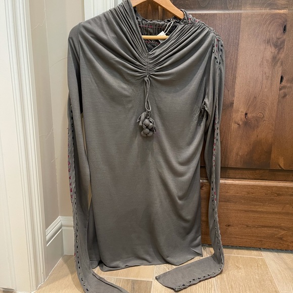 New Boho Grey quilted back long sleeve tunic - Picture 2 of 14